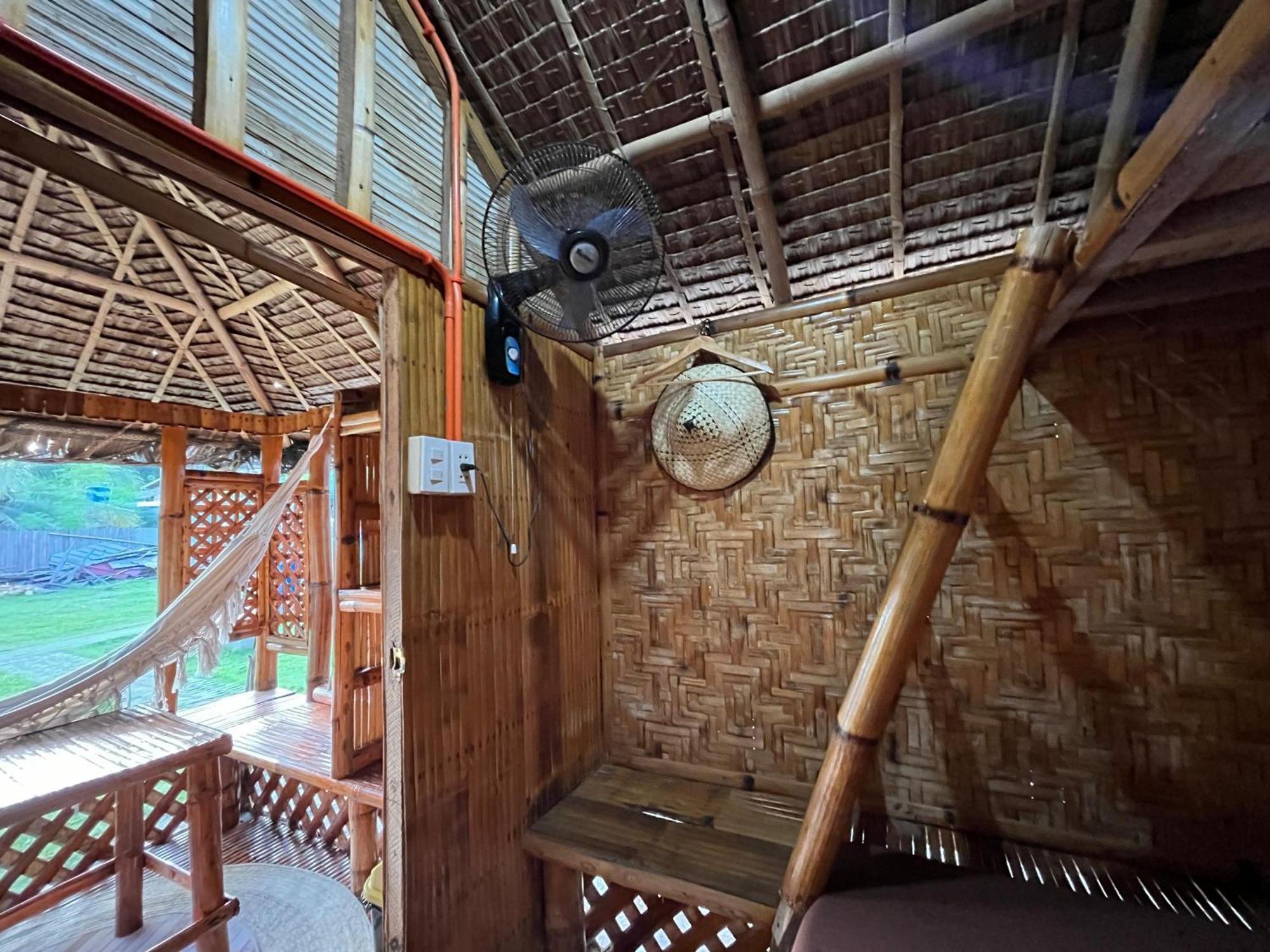 On Board Panglao Beach Hostel & Resort Dao  Eksteriør billede